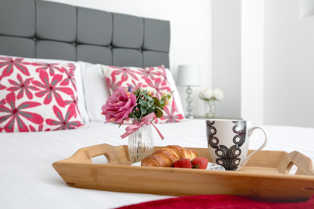 Kvm - City Apartment 9 - Contractors - Town Centre By Kvm Stays Πήτερμπορο Εξωτερικό φωτογραφία